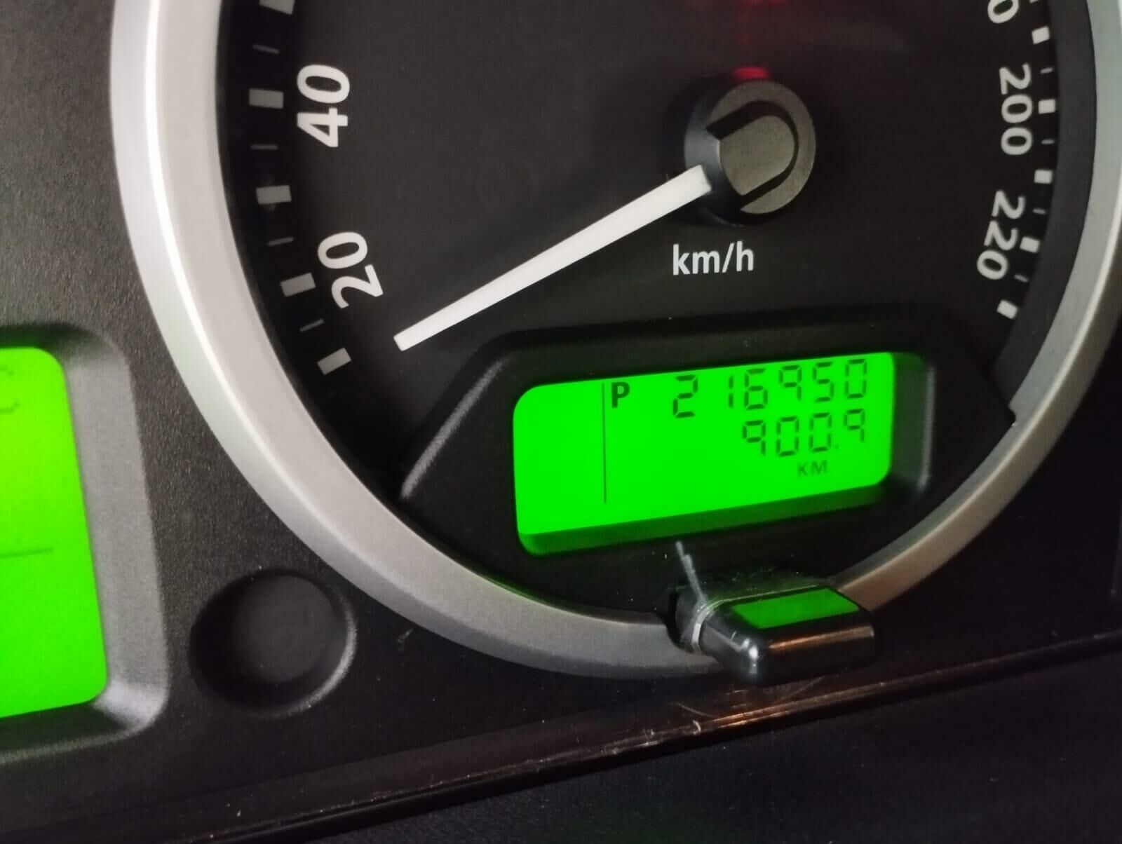 Imagem do veículo  LAND ROVER DISCOVERY 3 HSE